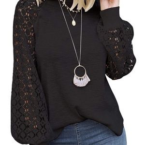 Women’s long sleeve top